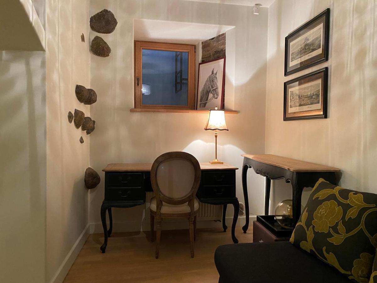 Exclusive Gaono Apartment In The Heart Of Old Town Vilnius Exterior photo
