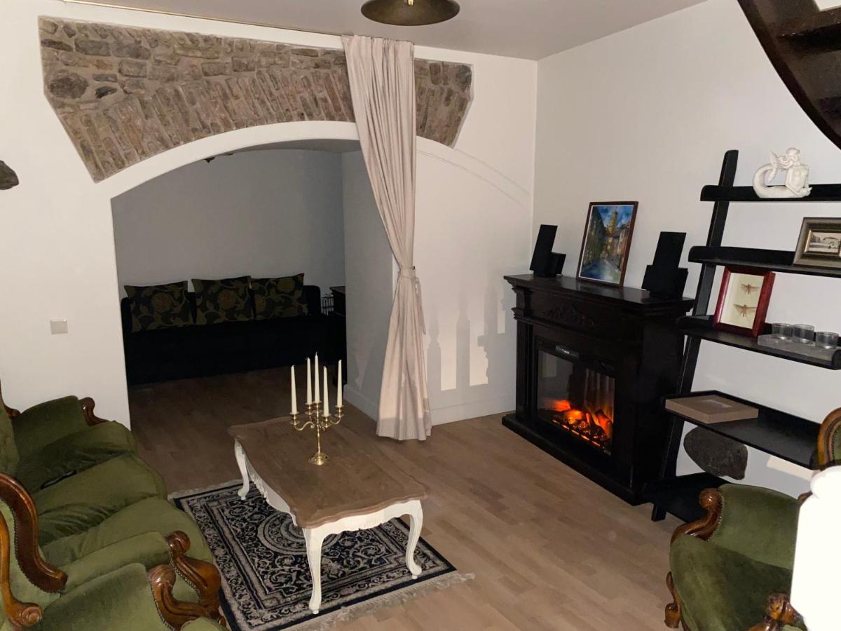 Exclusive Gaono Apartment In The Heart Of Old Town Vilnius Exterior photo